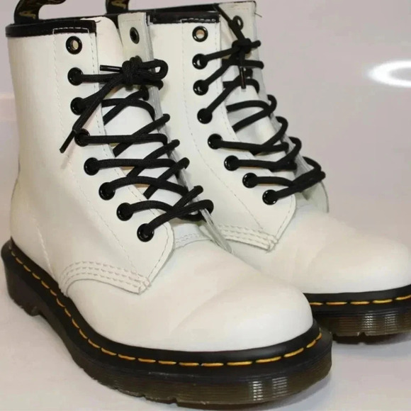 Dr. Martens White Smooth Leather 1460 Lace Up Ankle Boots  women’s Size 5/36 - Picture 7 of 13